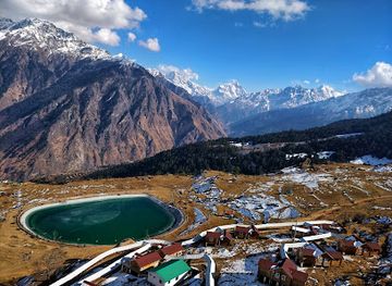 india/auli/shop/auli-lake