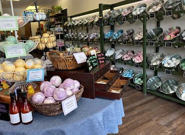 wisconsin/appleton/shop/nana-s-apothecary