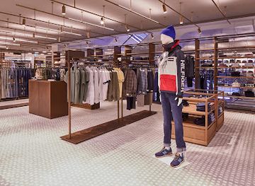 italy/turin/centro/shop/rinascente-turin-store