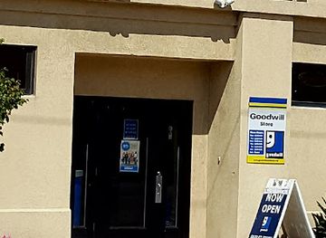 ohio/sandusky/shop/goodwill-outlet-store