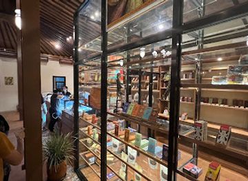 indonesia/borobudur/shop/shailendra-bistro