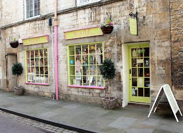 united-kingdom/the-cotswolds/shop/m-a-d-e