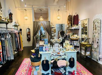 alabama/huntsville/downtown-huntsville/shop/silhouette-for-the-goddess-in-you-darling