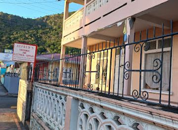 saint-lucia/jalousie-beach/shop/alfred-s-hardware-and-electrical-supplies