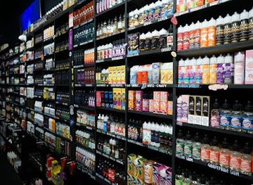 vietnam/cat-ba-island/shop/cat-ba-vape-shop-pod-system