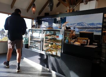 new-zealand/mount-cook-national-park/shop/mt-cook-alpine-salmon-shop