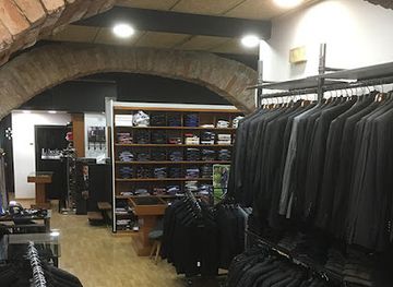 spain/catalonia-pyrenees/shop/la-botiga-roba-d-home