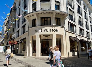 luxembourg/luxembourg-city/shop/louis-vuitton-luxemburg