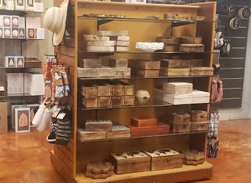 texas/killeen/shop/earthbound-trading-co