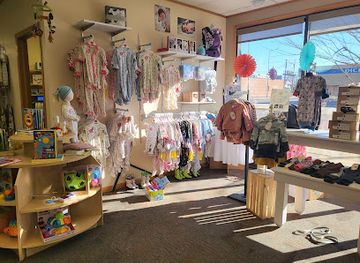 north-dakota/dickinson/shop/rattle-and-roll-baby-boutique
