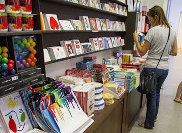 france/provence/shop/boutique-souvenirs-du-musee-granet