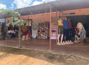 mozambique/gorongosa-national-park/shop/prince-comercial-de-gorongosa-mercado-guita