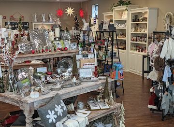 new-york/chautauqua-allegheny/shop/dot-s-gift-boutique