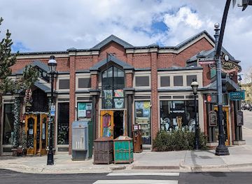 colorado/breckenridge-ski-resort/shop/breck-n-boujee-premium-outlet