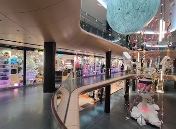 switzerland/geneva/shop/confederation-centre