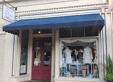 florida/amelia-island/shop/amelia-linen-wood