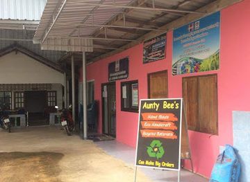 thailand/koh-lanta/shop/aunty-bee-s-eco-handicraft