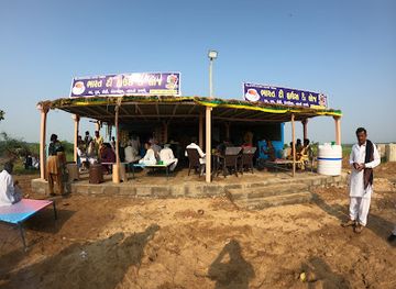 india/rann-of-kutch/shop/bharat-tea-house-and-loj