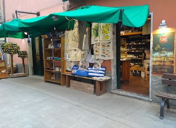 italy/italian-riviera/shop/enoteca-ciak