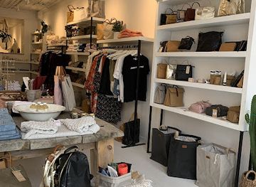 canada/ottawa/glebe/shop/viens-avec-moi