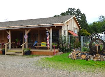 arkansas/lake-ouachita/shop/marilyn-s-rv-park-old-country-store