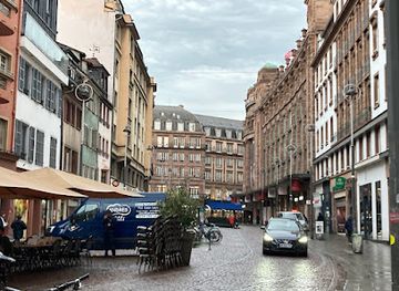 france/strasbourg/petite-france/shop/galeries-lafayette-strasbourg
