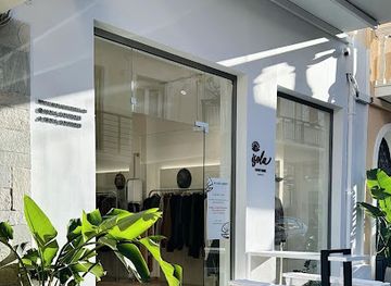 greece/zakynthos/shop/isola-boutique-menswear-unisex