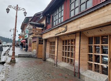 india/pahalgam/shop/shan-e-kashmir