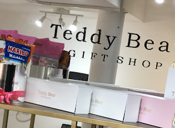 hungary/budapest/gellert-hill/shop/teddy-bear-gift-shop-budapest