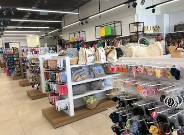 cyprus/konnos-beach/shop/shopping-experience