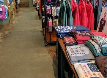 new-hampshire/seacoast-region/shop/good-vibes-life-is-good