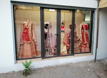 mauritius/pamplemousses/shop/veena-indian-gallery