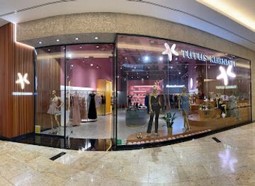 Tutus Kurniati Concept Store