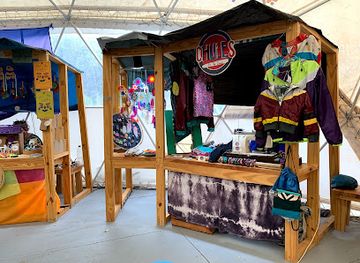 argentina/el-chalten/shop/paseo-de-los-artesanos