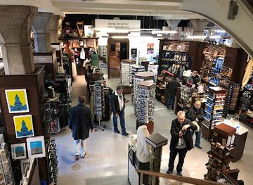 ireland/dublin/trinity-college/shop/trinity-gift-shop