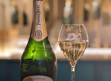 france/champagne/shop/champagne-perrier-jouet-boutique
