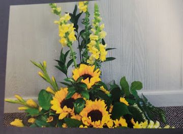 iowa/loess-hills/shop/m-j-s-flowers-balloons