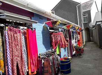 united-kingdom/carmarthenshire/shop/black-rose-gift-haberdashery