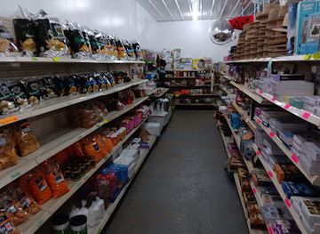 missouri/great-plains/shop/pine-ridge-gricery