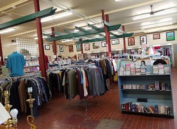 minnesota/mississippi-headwaters/shop/bearly-used-thrift-store