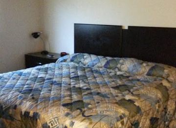 north-dakota/lake-metigoshe-state-park/shop/turtle-mountain-inn-bottle-shop