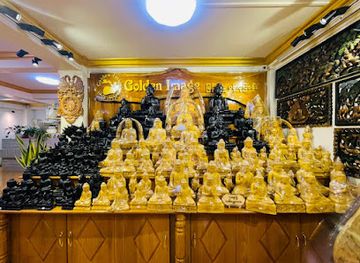 myanmar-burma/golden-triangle/shop/golden-image-art-crafts-store