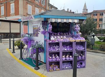 slovenia/izola/shop/suvenir-trgovina-s-spominki-vera-mrak-s-p