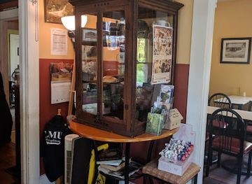Gertie's Commissary