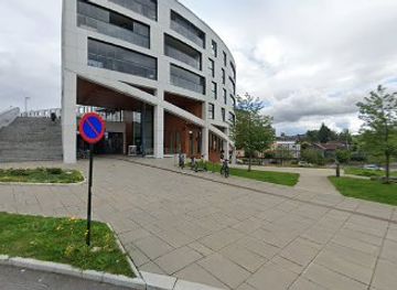 norway/hedmark/shop/bus-stop