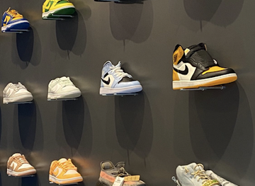 italy/trieste/shop/raro-sneakers-boutique