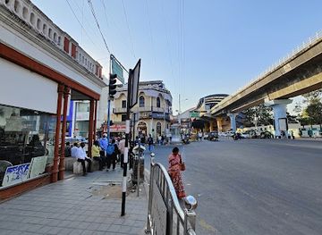india/bengaluru/mg-road/shop/bangalore-emporium
