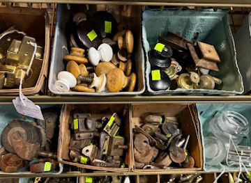 new-york/north-country/shop/junk-in-the-trunk