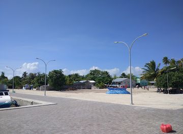 maldives/dhaalu-atoll/shop/maaenboodhoo-harbor