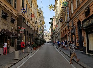 italy/genoa/centro-storico/shop/lipstick-vintage-genova